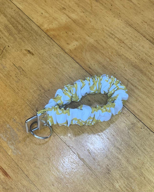 Keychain Wristlet Scrunchie - Cream & Tan