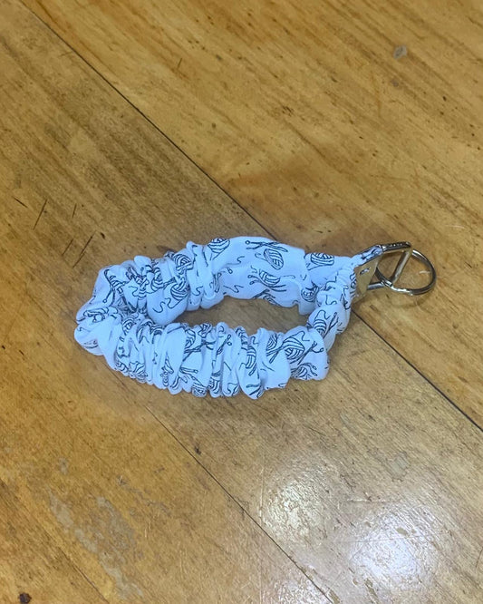 Keychain Wristlet Scrunchie - White & Black